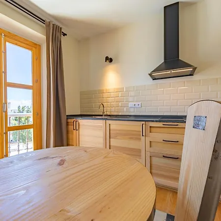 New Use Pz Espana 아파트