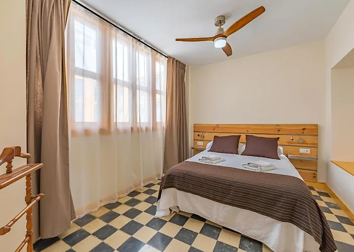 New Use Pz Espana Apartment *